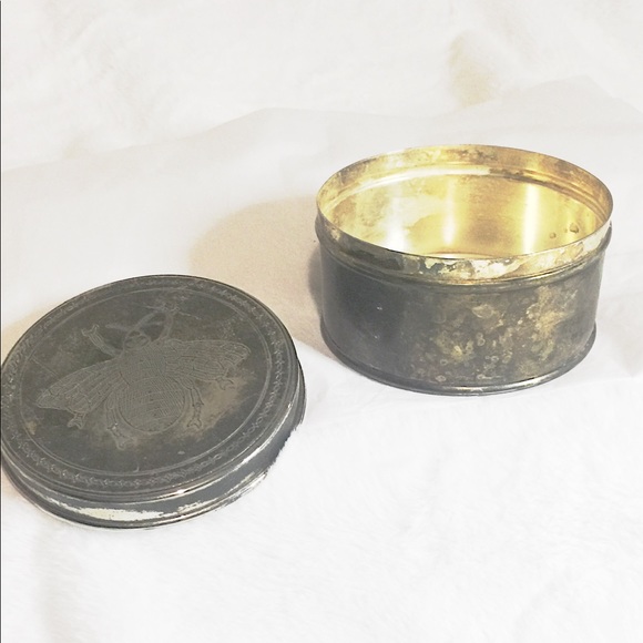 🐝 Sterling Silver Bee Engraved Jewelry Canisters - Picture 5 of 12